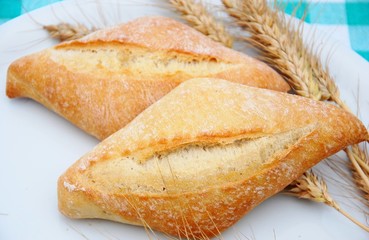 pane e spighe di grano
