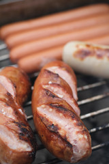 Wienerle und Knackwurst