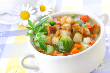 Vegetable soup with croutons