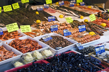 Crustacés dans une poissonnerie
