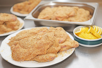 Viele Panierte Schnitzel