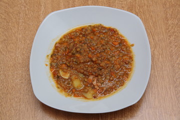 PLATO DE RICAS LENTEJAS