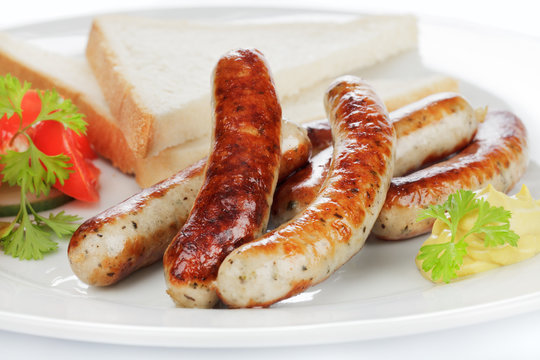 N&uuml;rnberger Rostbratw&uuml;rstchen mit Toastbrot
