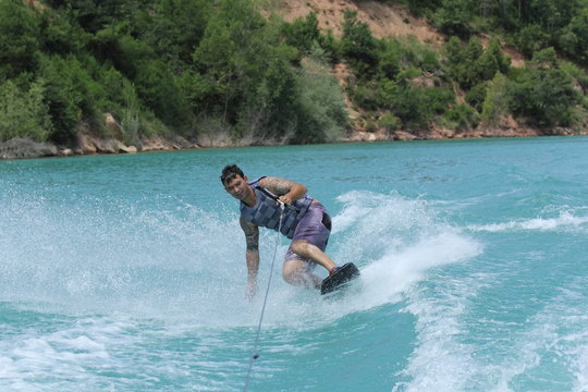 tocando el agua