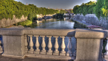 Roma, fiume Tevere, ponte, veduta