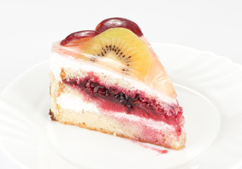 strawberry cake with fruits