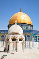 Fototapeta na wymiar Golden Dome on the Rock Mosque in Jerusalem, Israel.