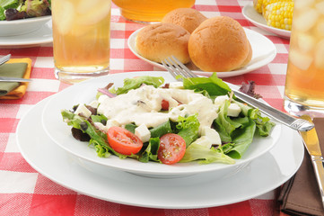 Tossed salad with ranch dressing