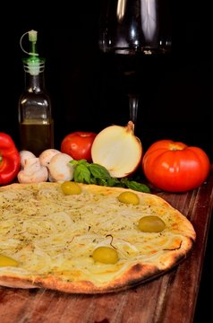 Fugazzeta con vino tinto