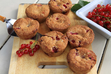 Muffins mit Johannisbeeren
