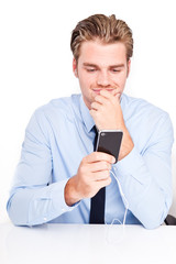 mann mit handy