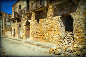 Building collapse, destruction, earthquake