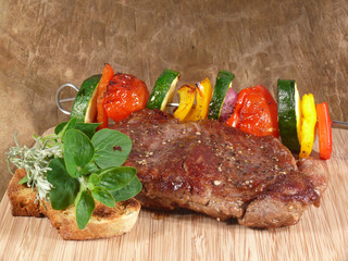 gemüsespiess und rumpsteak