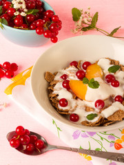 yogurt with cereal and fruits