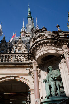 Le palais B&eacute;n&eacute;dictine et la statue d'Alexandre Legrand, F&eacute;camp, Seine maritime, Normandie