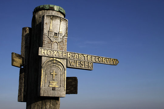 Wegweiser auf dem K&ouml;terberg