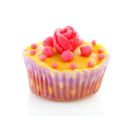 cupcake with marzipan roses decoration