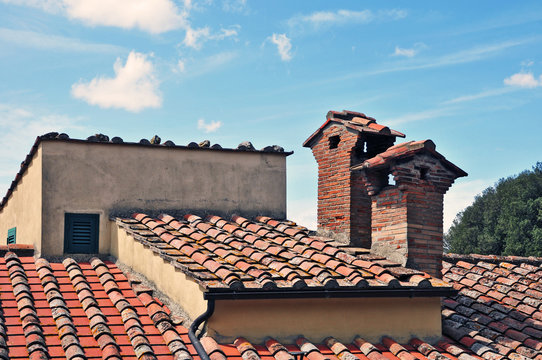 Cortona e la val di Chiana, comignoli di Toscana - Arezzo