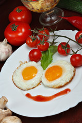 scrambled eggs in form of person