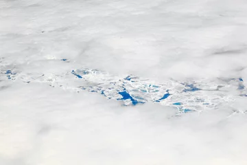 Plexiglas foto achterwand sheet of ice floating on the arctic ocean © travelview