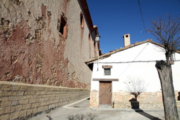 Fototapeta na wymiar Błąd Kościół, Linares de Mora, Teruel, Aragonia, Hiszpania