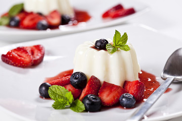 Panna Cotta With Fresh Fruits