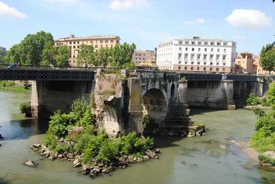 Vista del Ponte Rotto. Roma