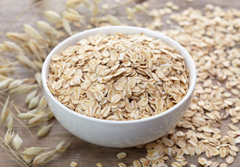 Bowl of oat flakes