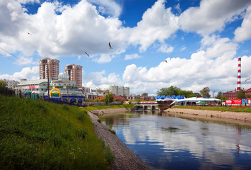 Fototapeta premium View of Ivanovo - buildings along the river Uvod
