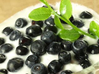 Yogurt with blueberries