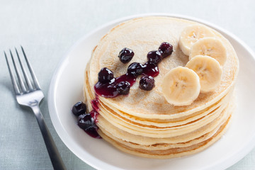 pancakes with blueberries and banana