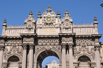 Fototapeta na wymiar historic gate
