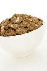 wheat bran flakes cereal breakfast with rolled oats