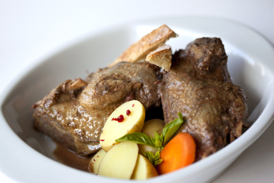 Salmis, palombe, sauce, gibier, viande, aliment, cuisine