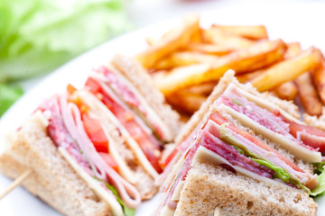Sandwich club