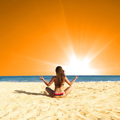 Yoga Sonnenuntergang