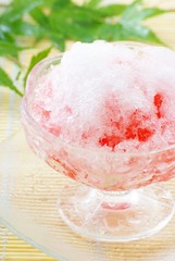 涼しげなカキ氷
