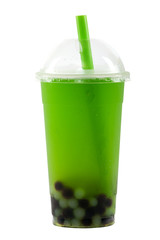 Bubble Tea grün mit exaktem Beschneidungspfad