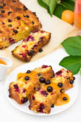 Cottage cheese casserole with apricots and black currant