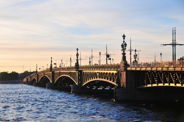 Pont de la Trinit&eacute; &agrave; Saint-P&eacute;tersbourg.