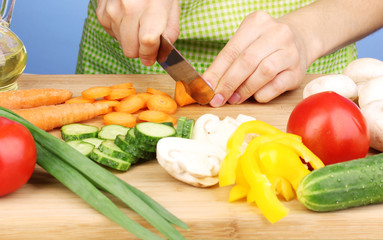 Chopping food ingredients