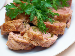 Toasted fried meat roll and it's slices