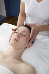 Fototapeta na wymiar facial soothing massage