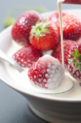 Strawberries With Milk