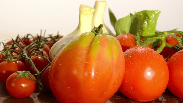 tomatoes, garlic and basil