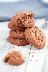 Schokoladenkekse mit Nüssen