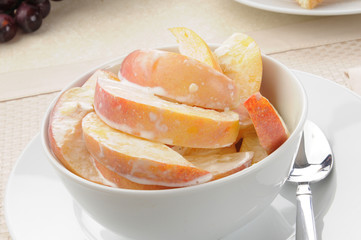 Bowl of peaches and cream