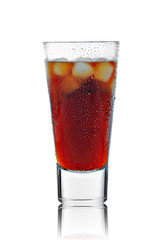 Glas Cola mit Eis