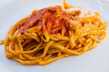 Fettuccine al sugo