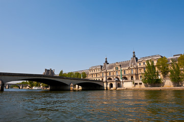 Louvre